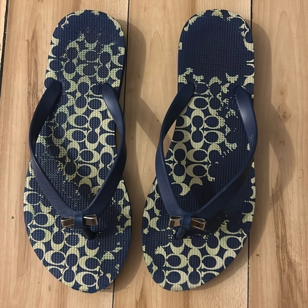 Coach flip  flop